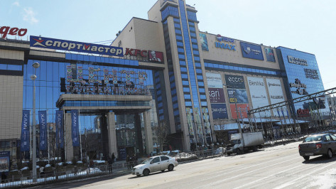 В Воронеже арестовали зачинщика массовой драки в торговом центре
