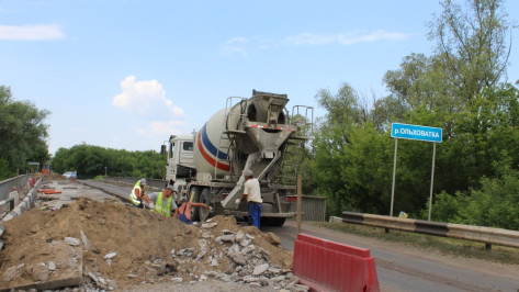 На ремонт моста в ольховатской слободе Новохарьковка потратят около 7 млн рублей