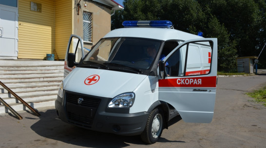 В Петропавловке в райбольнице появился новый автомобиль скорой помощи