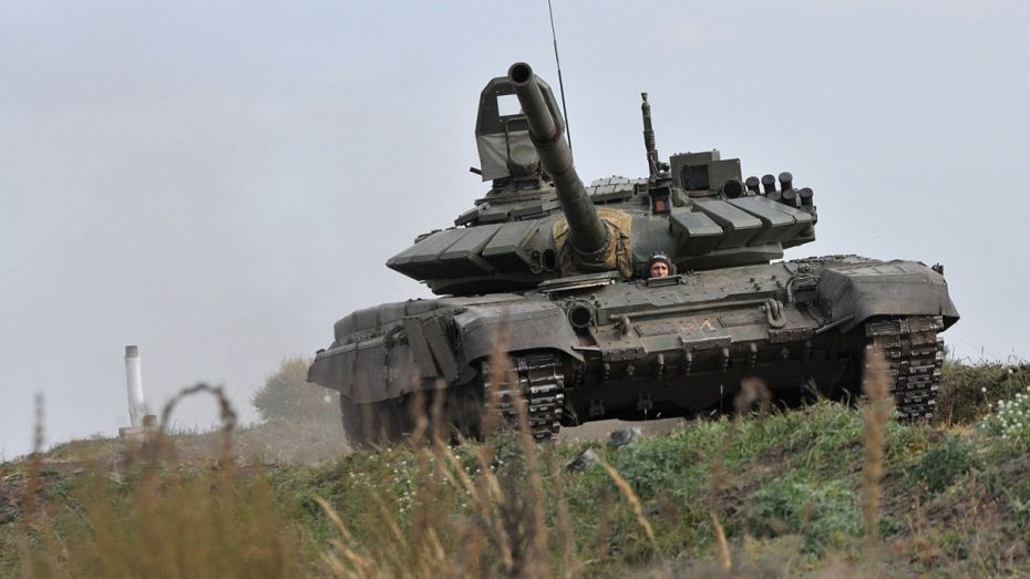 Военные ЗВО сразились в танковой дуэли под Воронежем