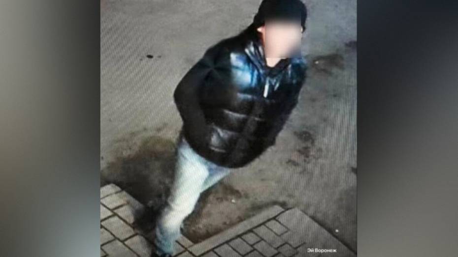 В Воронеже ищут подозрительного мужчину, который заманивает детей в машину