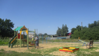 В петропавловском селе Березняги появилась первая детская площадка