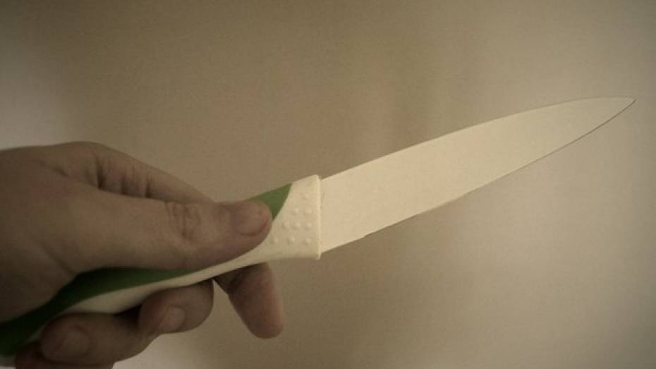 Резавшая мужчин жительница Воронежа ответит в суде за ножевое ранение второй жертвы 