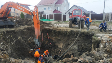 В Воронеже устранили оставившую микрорайон Тенистый без воды аварию