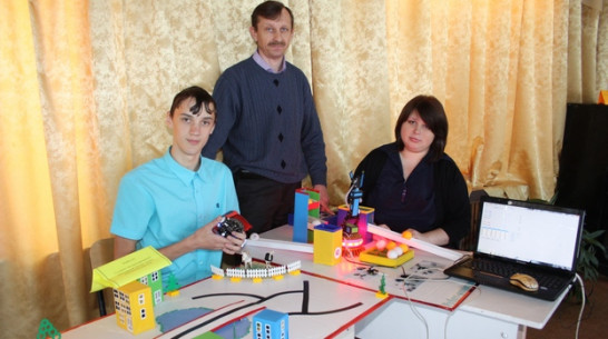 Богучарские студенты сделали роботов