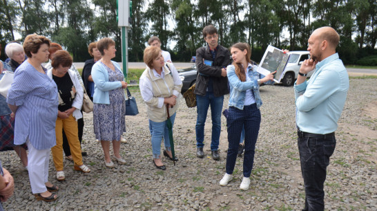 Верхнемамонцы побывали на социальных и производственных объектах соседних районов