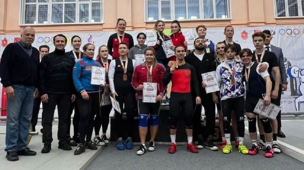 Воронежские спортсмены привезли 2 «золота» и «серебро» с соревнований по тяжелой атлетике