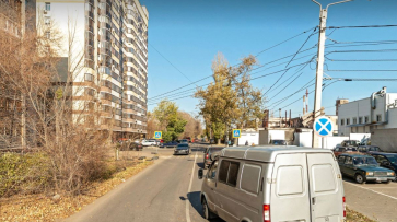В Левобережном районе Воронежа перекрыли улицу из-за работ на теплотрассе