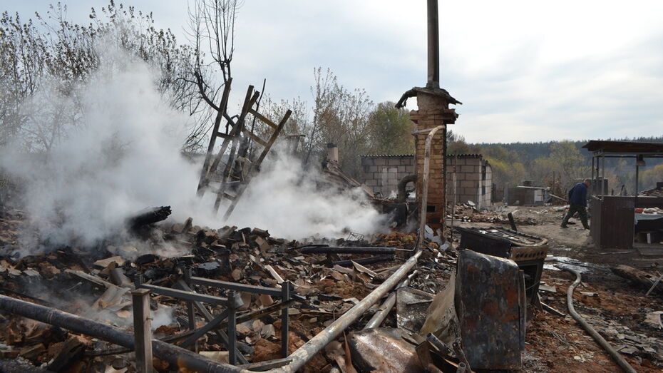 Ущерб от пожара возместят погорельцам из павловской Николаевки