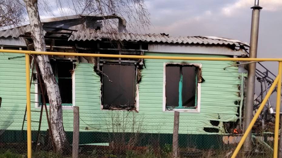 В Богучарском районе пострадавшие из-за пожара сельчане попросили о помощи