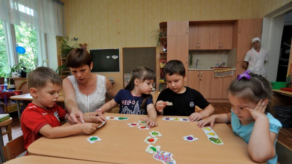 В Воронеже 2 церемонии награждения педагогов объединили из-за экономии 
