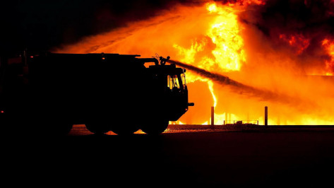 Губернатор Гладков: пожар на нефтебазе в Белгороде вызван авиаударом 2 вертолетов ВСУ