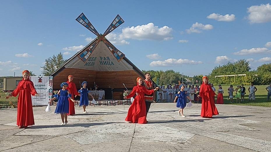 Россошанских артистов и мастеров пригласили поучаствовать в фестивале «Щедрая мельница»