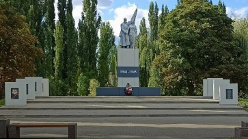 В Таловском селе Бирюч отреставрировали памятник воинам-односельчанам