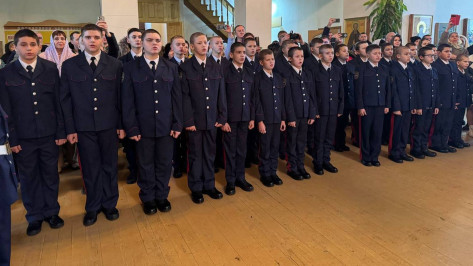 Воспитанники Верхнемамонского Матвея Платова казачьего кадетского корпуса приняли присягу