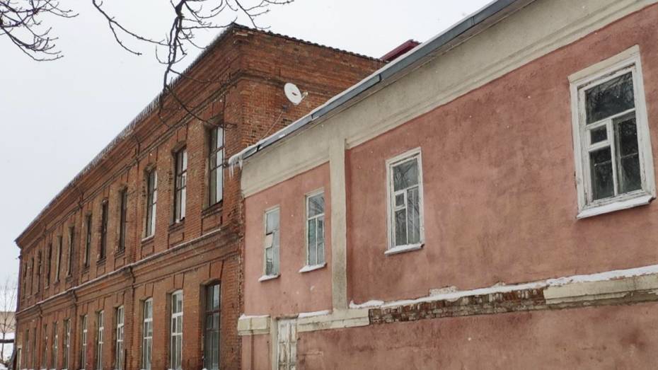 До 5 млн рублей направят на ремонт исторического здания гимназии в воронежском райцентре