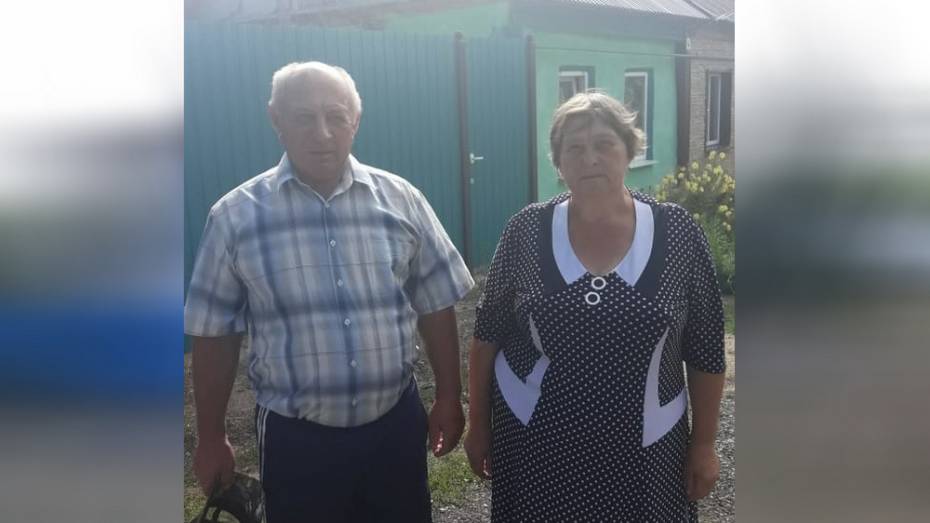 Погорельцы из богучарского хутора Каразеево попросили о помощи