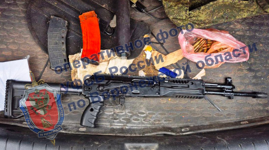 Автомат, карабин и ручные гранаты: воронежский пенсионер отправился в колонию за склад оружия дома