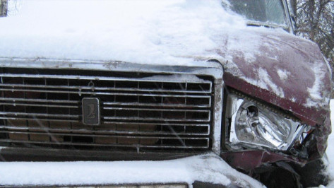 В Поворинском районе в ДТП пострадали трое мужчин