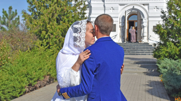 Участник СВО из Воронежской области обвенчался с женой во время отпуска