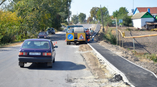 В семилукской Девице на 3 улицах проложат новые тротуары