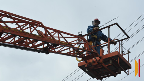 Воронежские энергетики готовятся к работе в условиях предштормового ветра