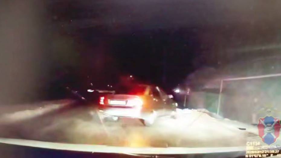 В Воронежской области погоня за пьяным водителем завершилась его третьим задержанием: видео