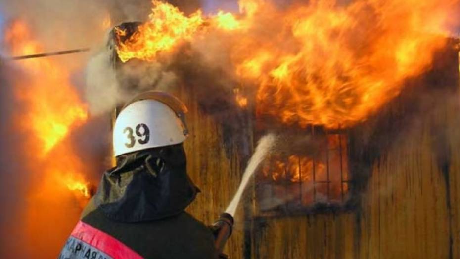 В Россоши на пожаре погиб 31-летний мужчина