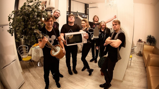 Музыканты «Би-2» «позарились» на бытовую технику из воронежской гримерки 