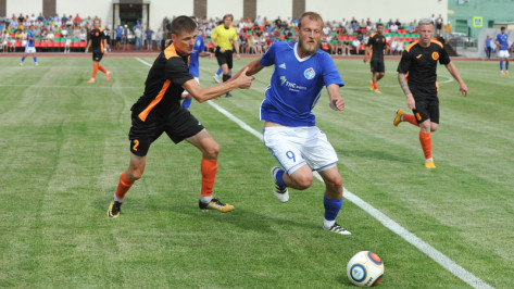 Воронежский «Факел» расстался с форвардом Денисом Дорожкиным