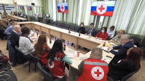 От ваучеров до психологов. Как Российский Красный Крест в Воронеже помогает эвакуированным