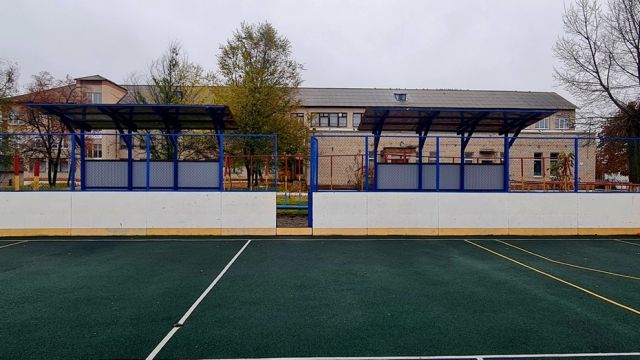 В павловском селе Воронцовка капитально отремонтировали школьную спортплощадку