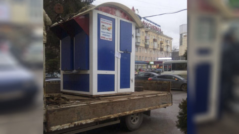 В Воронеже убрали замаскированные игровые автоматы у Дома быта