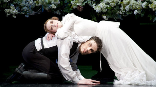 Танцующую Анну Каренину театр Вахтангова в Воронеже покажет дважды