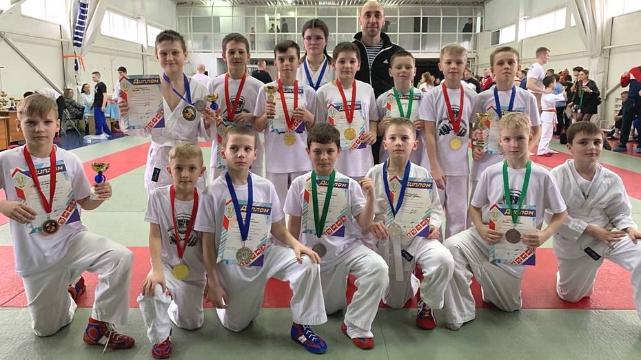 Борисоглебские рукопашники завоевали 15 медалей на открытом первенстве Липецкой области
