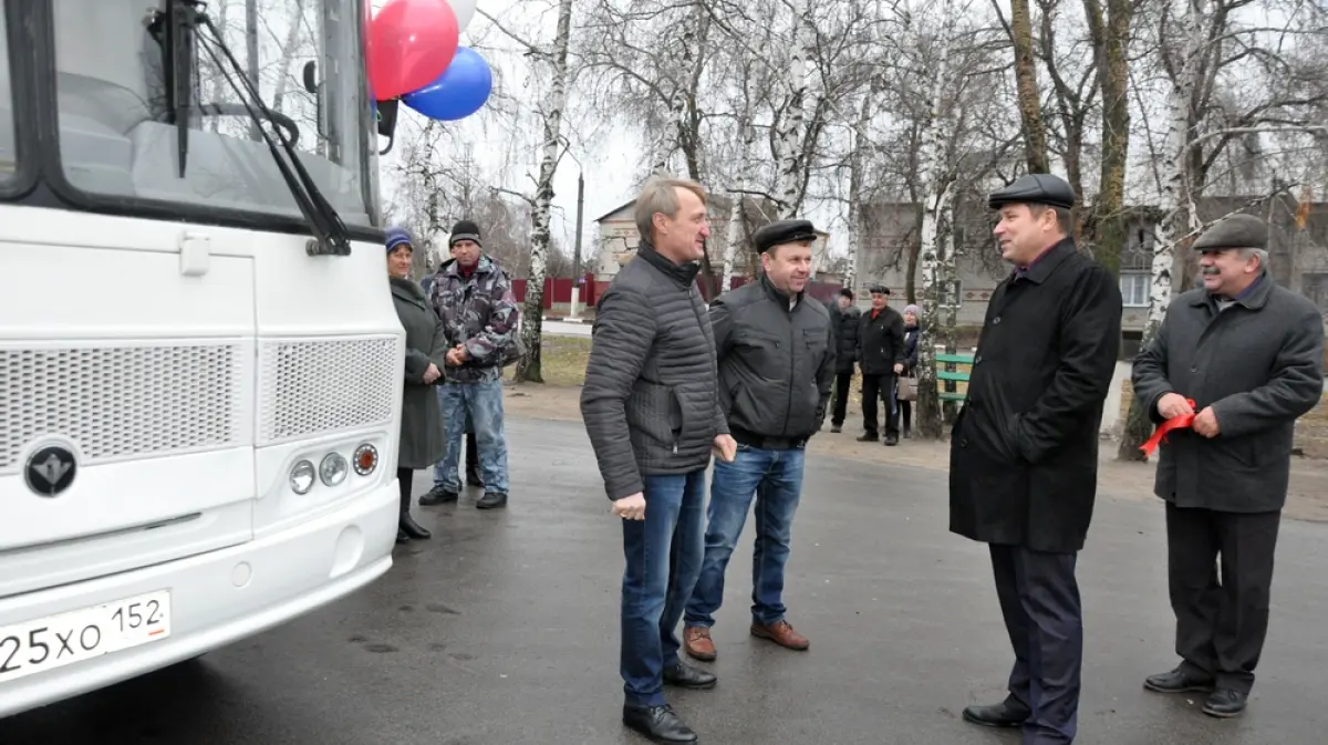 Острогожск воронеж автобус на сегодня. Автобус Воронеж - Репьевка. Автобус Воронеж Острогожск. Станция Репьевка. Репьёвка Воронежская область.