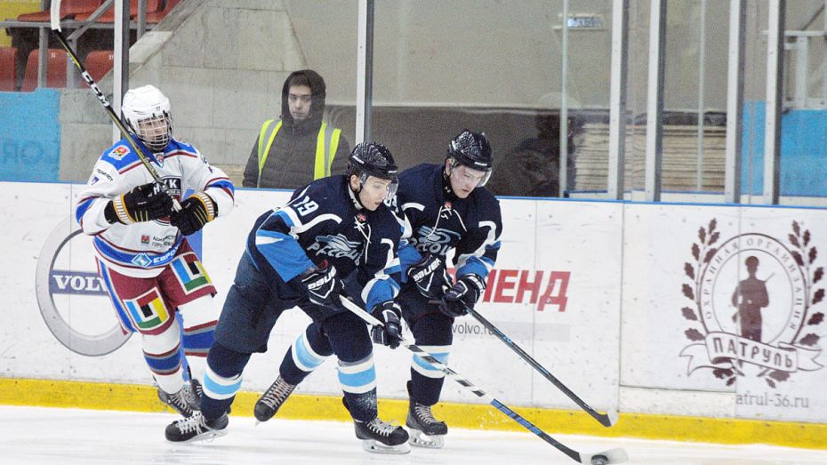 Хоккейная «Россошь» выиграла первый полуфинальный матч Кубка регионов