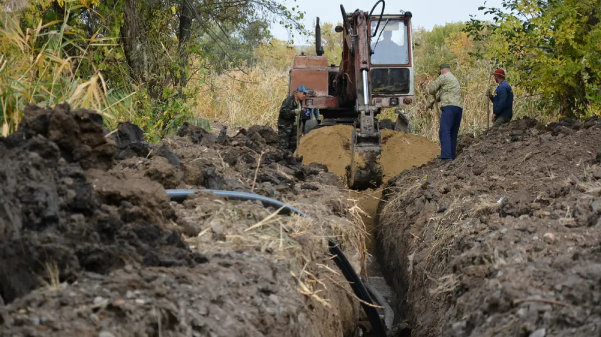 Работа в острогожске свежие. Острогожск Водоканал. Ремонт водопровода. Острогожскгидроресурс. Ремонт дорог Острогожске.