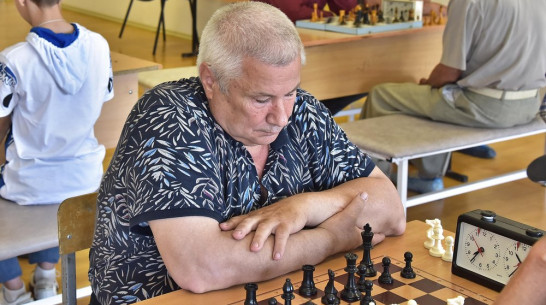 Бутурлиновские шахматисты завоевали «серебро» и «бронзу» в межрайонном турнире в Богучаре