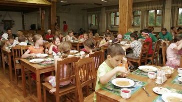 В Ольховатском районе прокуратура обнаружила нарушения в организации питаниия школьников