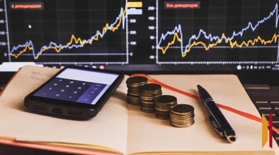 Губернатор Александр Гусев поздравил воронежских экономистов с профессиональным праздником