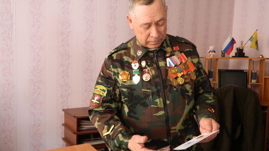 Богучарские ветераны получили первые юбилейные медали 