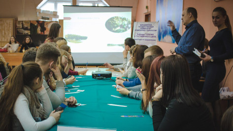 Участники молодежного форума в Воронеже изобрели пищу будущего и съедобный пластырь