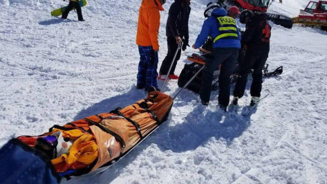 В Грузии на горнолыжном курорте сломался подъемник: 10 человек пострадали