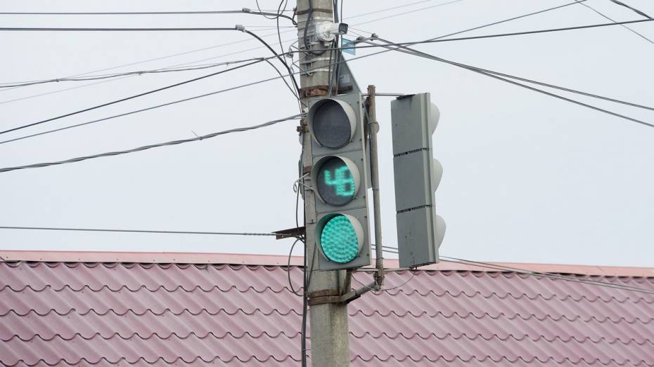 Воронежцев предупредили об отключении светофоров в центре города