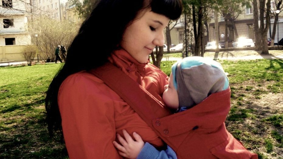 Воронежские женщины становятся мамами раньше москвичек на два года