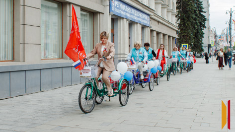 Воронежские «серебряные» волонтеры приняли участие в велопробеге «Победная весна»
