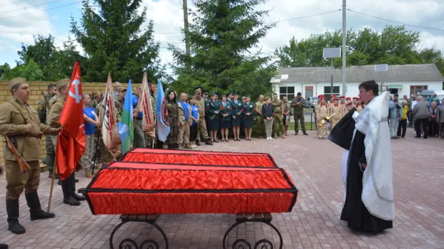 В острогожском селе Девица перезахоронили останки 20 красноармейцев
