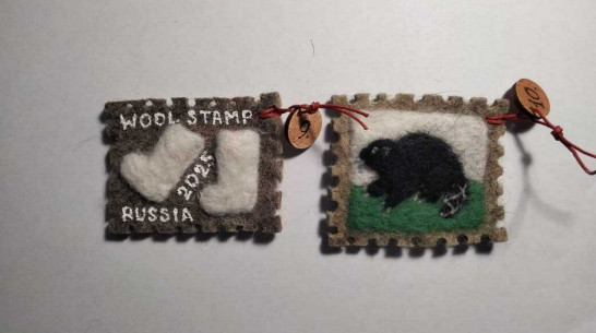 Воронежские мастера впервые в России изготовили коллекцию марок из войлока