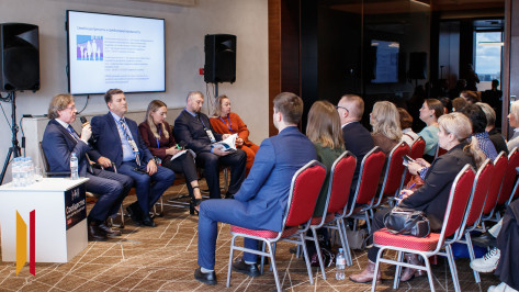 На форуме «Сообщество» в Воронеже обсудили практики формирования традиционных семейных ценностей